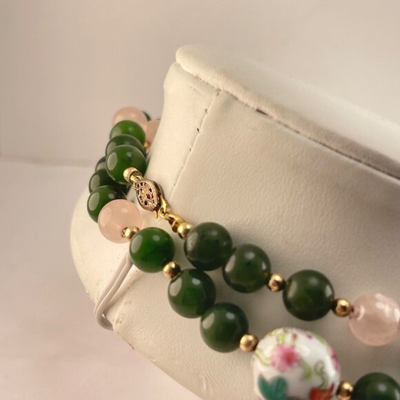 Jade Nephrite Rose Quartz Beaded Vintage GlassNecklace With Floral Porcelain Acc - Picture 3 of 9